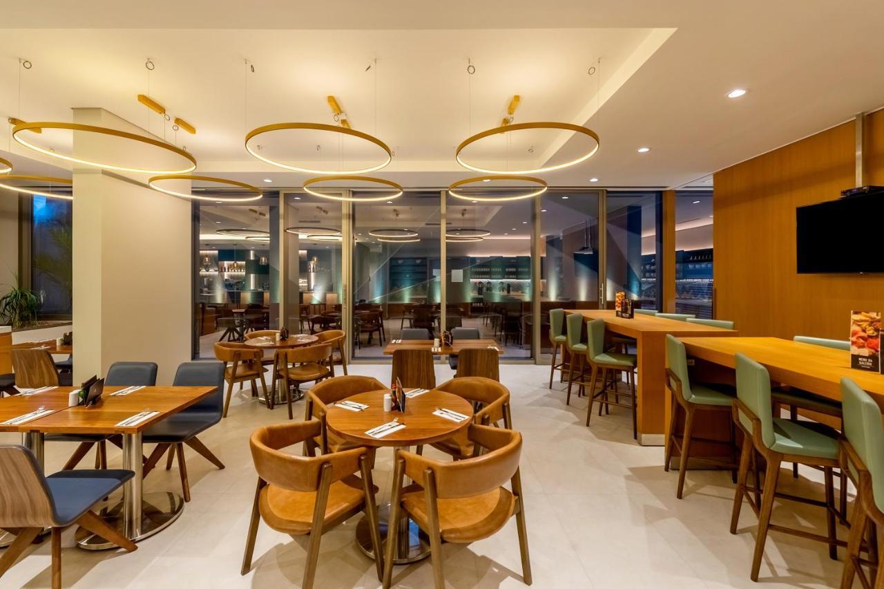 Hyatt Place Hotel Macae